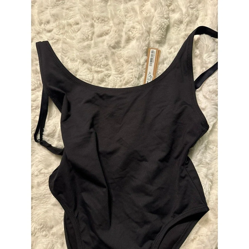 RECYCLED SWIM SCOOP NECK ONE PIECE Onyx